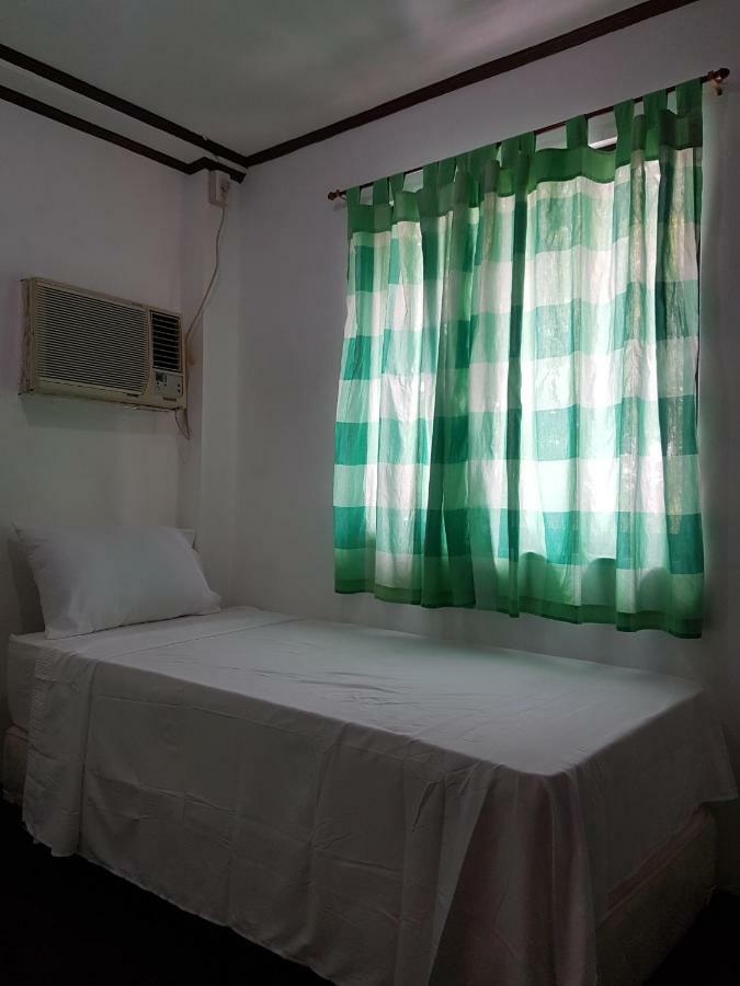 Joyful Island Hostel ماكتان المظهر الخارجي الصورة